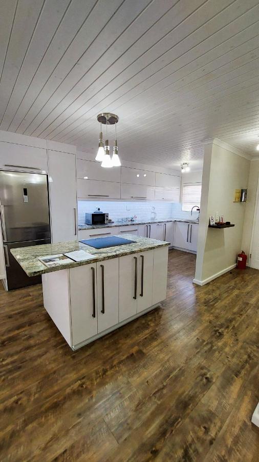 Nautilus 2 Bedroom Self-Catering Apartment Swakopmund Exterior foto
