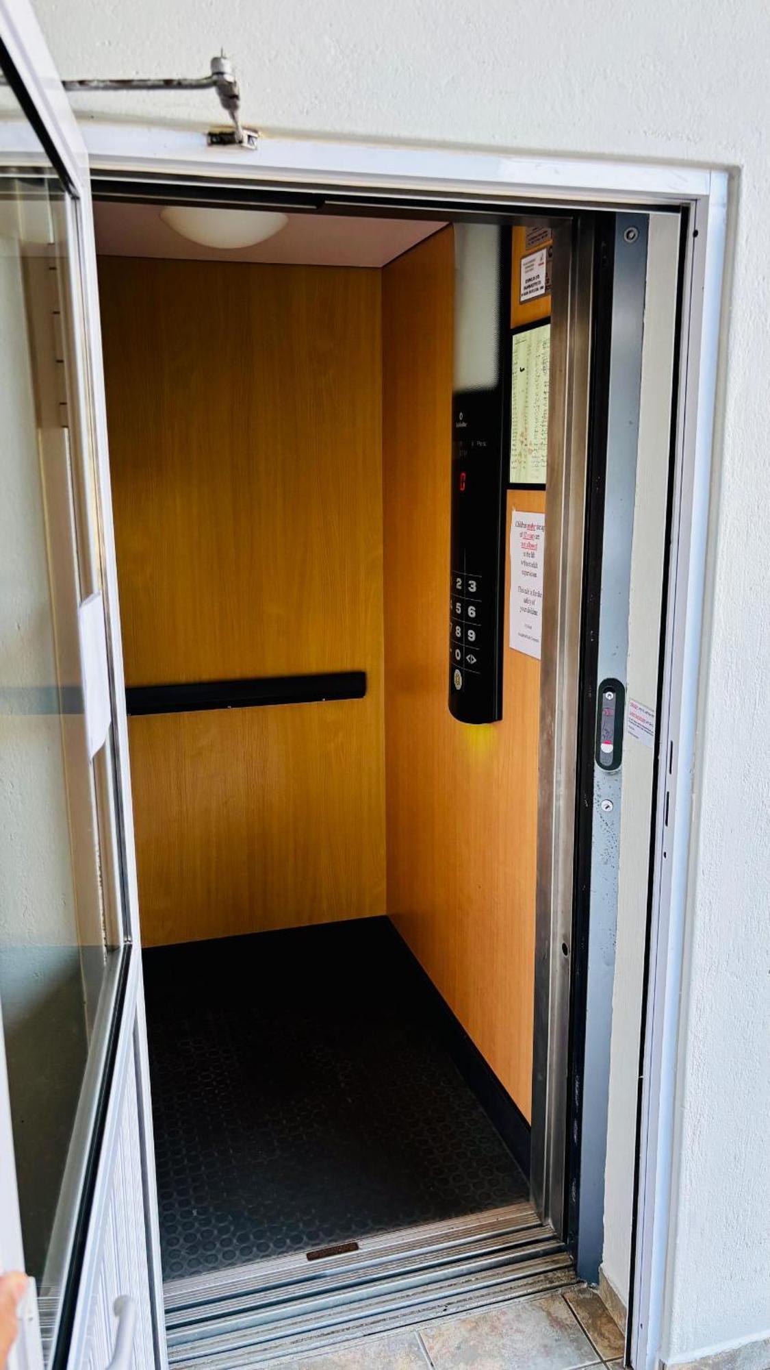 Nautilus 2 Bedroom Self-Catering Apartment Swakopmund Exterior foto
